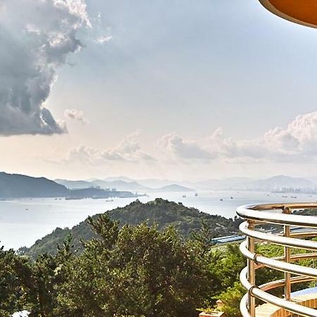 Gung Pension Namhae Exteriör bild
