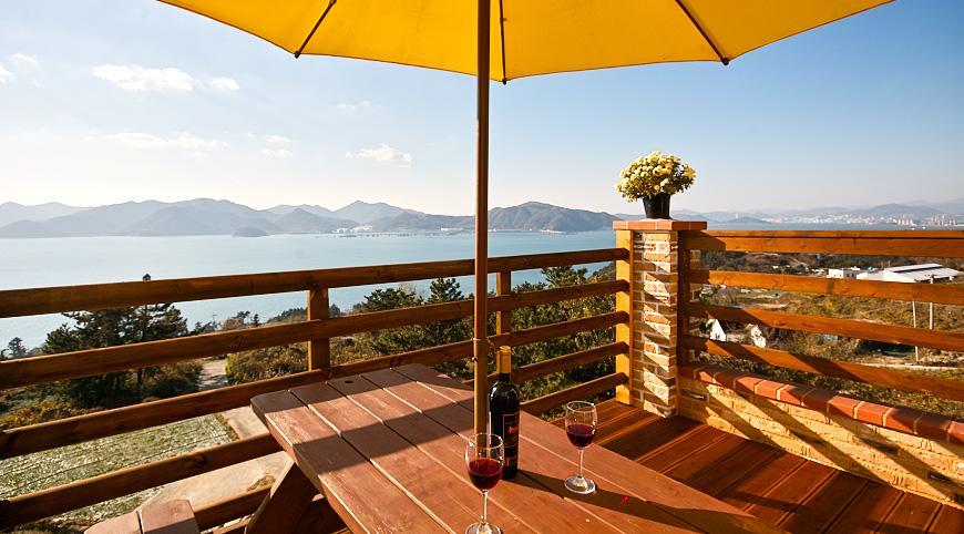 Gung Pension Namhae Exteriör bild